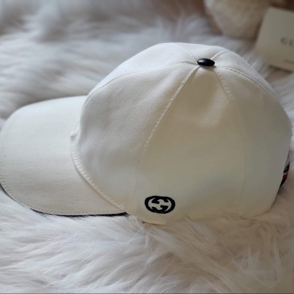 Gucci Other - NWT authentic Gucci GG cap